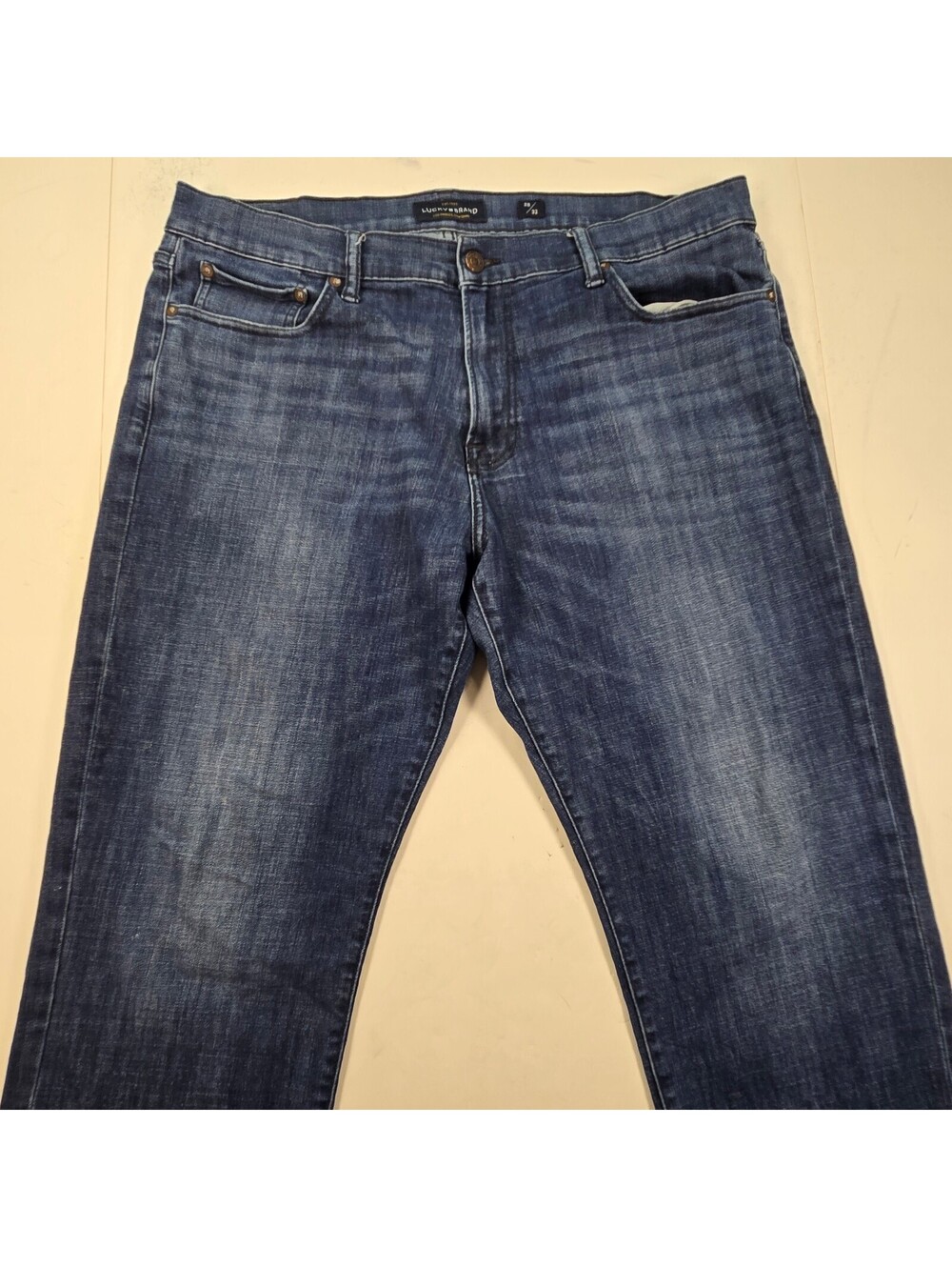 Lucky Brand 221 Straight Jeans Dark Wash 38x32 (Measures 39x31)